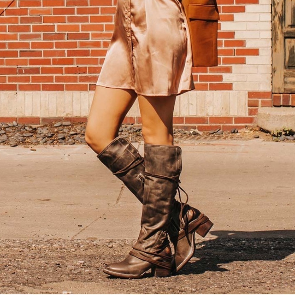 Freebird by Steve Coal boots size Women’s 7